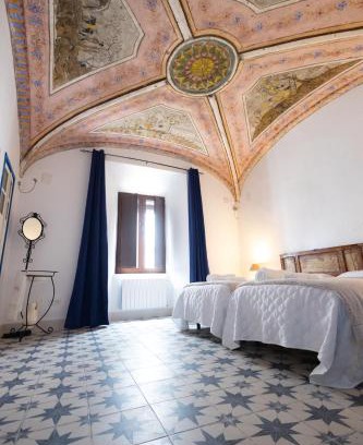 Almendral Maison | El palacete azul