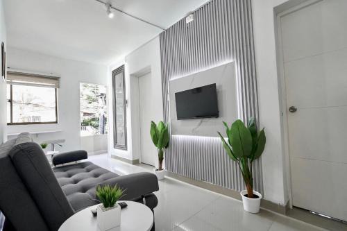 El Poblado Appartement | El Poblado 4 Bedrooms 2 Baths Private Terrace