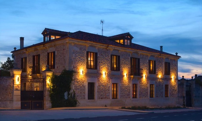 Aldeanueva De La Serrezuela Hôtel | El Señorio De La Serrezuela
