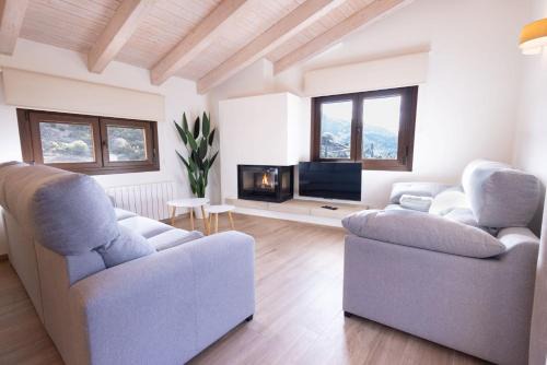 Beceite Appartement | El sueño del Búho 4. Ático con chimenea y terraza.