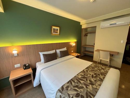 Leuro Hôtel | El Tambo 1