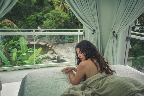 Rio Blanco Cabine | El Yunque Waterfalls Romantic Stay at Casa Parcha