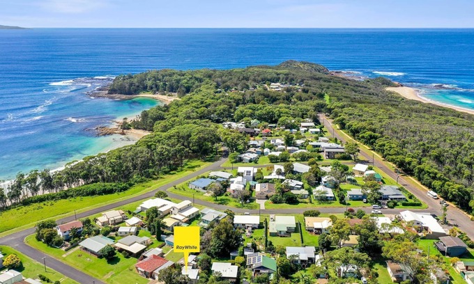 Bendalong Maison | Elanora - original Bendalong beach cottage