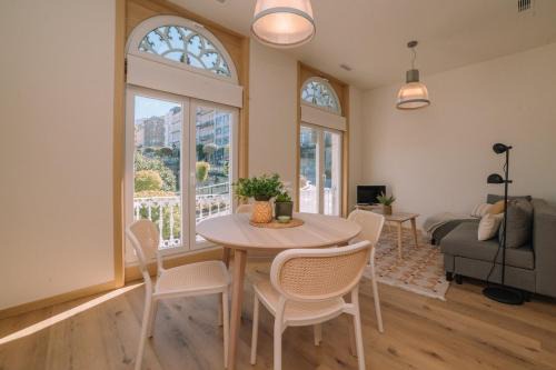 Vigo Appartement | Elegancia luz y calidez - Apto 1 by CABANA Rentals