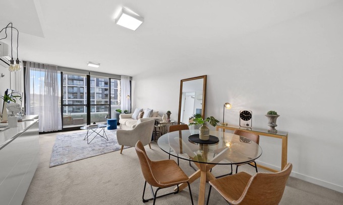 Lyons Appartement | Elegant 2-Bed with Pool, Alfresco Dining & Balcony