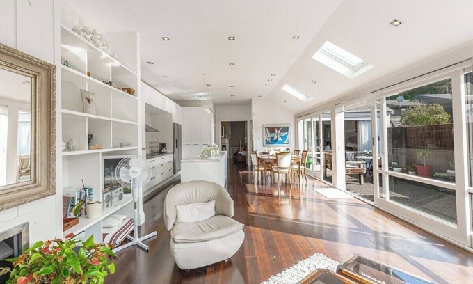 Epsom Maison | Elegant 3BR Villa with Private Pool