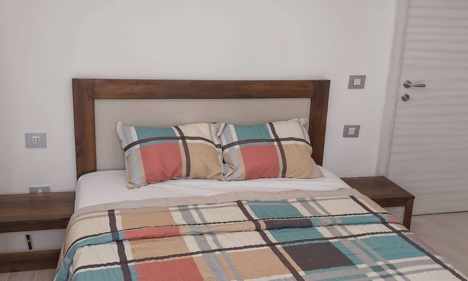 Ad-Dab'ah Chalet De Ski | Elegant 4-Bedroom Beachfront Chalet with WiFi & AC in Beautiful Fouka Bay