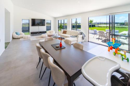 Lincoln Appartement | Elegant 4BR Retreat with Garage, Family friendly