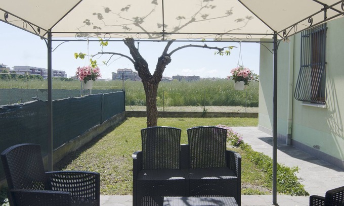 Bellariva Appartement | Elegant and spacious apartment with private garden near the sea.