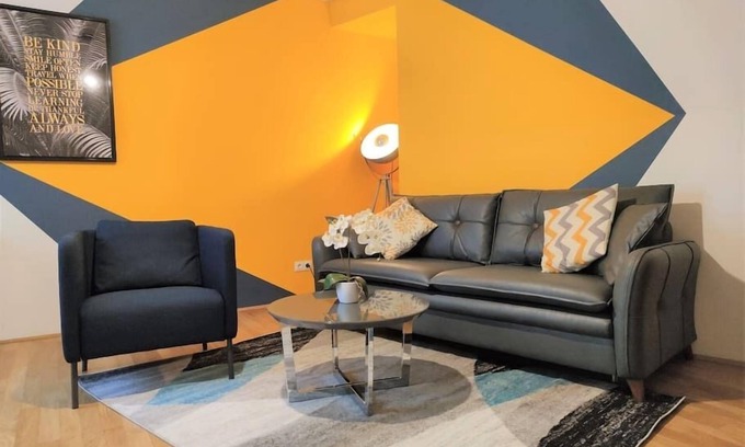 Margareten Appartement | Elegant Apartment Naschmarkt