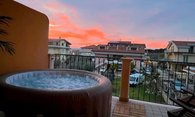 Silvi Marina Appartement | ⭑ ⭑ ⭑ ⭑ Elegant apartment with whirlpool and gymnasium