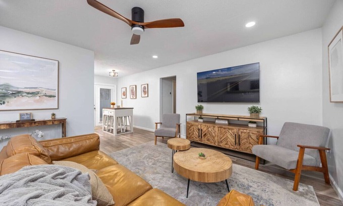 Columbus Appartement | Elegant APT/ 8mi to FT Moore/ walk to Lakebottom