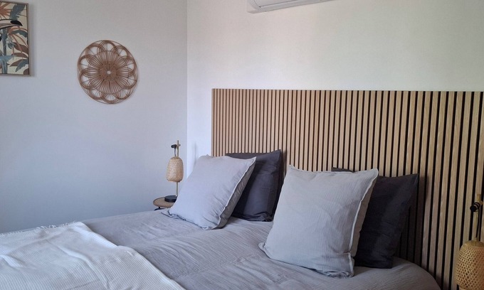 Saint-Quentin-sur-le-Homme Lit Et Petit-Déjeuner | Elegant B&B in the Bay of Mont Saint-Michel
