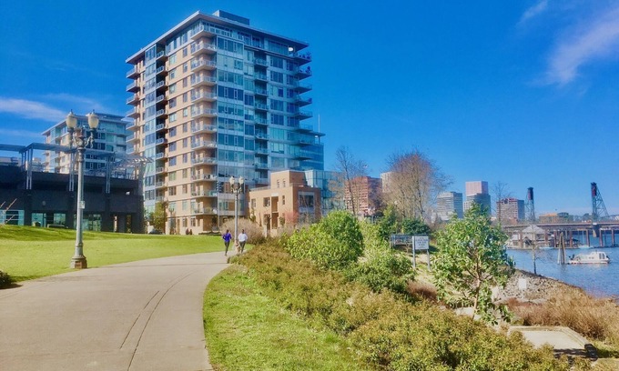 Downtown Portland Copropriété | Condo élégant à Portland Downtown Riverfront