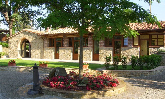 Cortona Maison | Villa calme et élégante à 10 minutes de Cortona, idéale pour les familles et les gastronomes