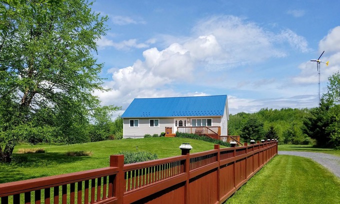 Trumansburg Appartement | Elegant Country Retreat in the Finger Lakes