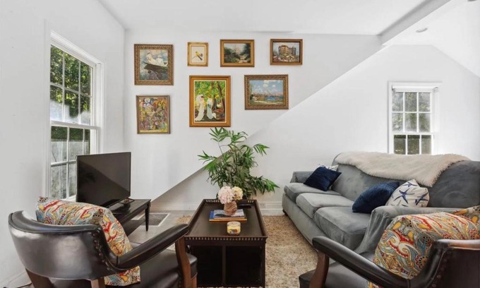 Covington Appartement | Elegant Guest Studio in Upscale Community