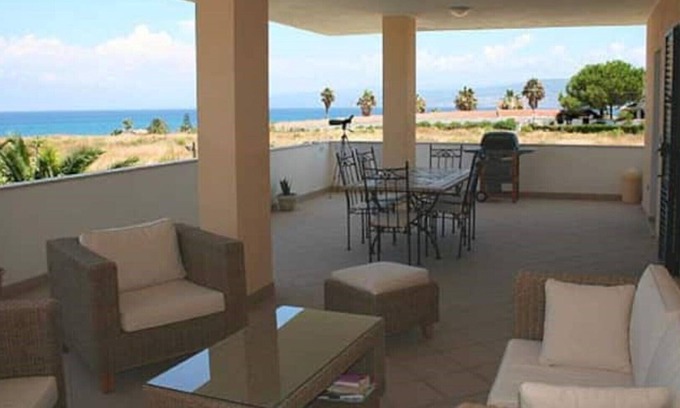 Briatico Appartement | Elegant holiday apartment near Tropea