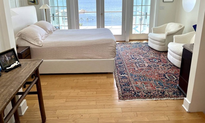 Stony Creek Maison | Elegant home direct waterfront on Long Island Sound overlooking Thimble Islands