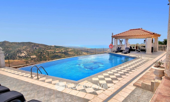 Kathikas Villa | Elégante Immense Villa Grande Piscine, Idéale Pour les Mariages