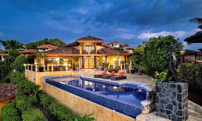 Playa Hermosa Maison | Elegant Luxury Villa with Breathtaking Papagayo Bay Views