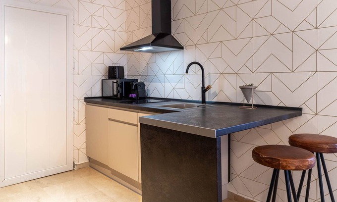 Zaidin Appartement | Elegant & Modern Apparment in the Heart of Granada