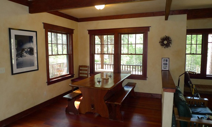 Markleeville Maison | Maison de montagne élégante - 3+ chambres / 2. 5 bains