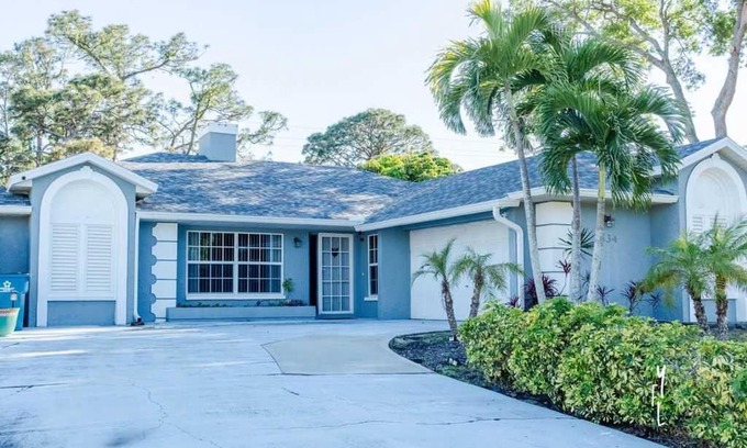 Interchange Square Maison | Elegant Palm Bay Getaway with Large Backyard