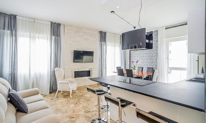 Treviso Appartement | Elegant & Spacious - 30 min from Venice - King beds!