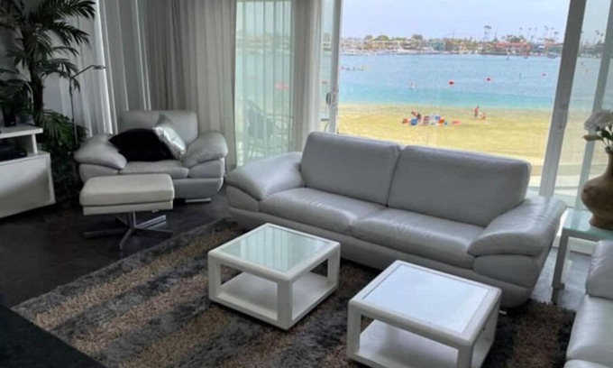 Naples Appartement | Elegant with spectacular view & steps to so much.
