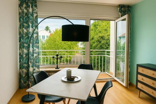 Offenbach am Main Appartement | Elegante Designwohnung mit Balkon 15min Airport und Parken