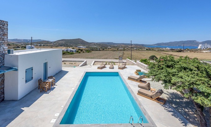 Milos Maison | Elements of Milos