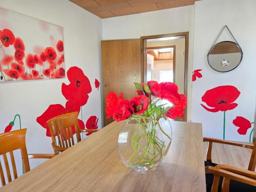 Duisburg City Center Appartement | ELENA flat Mohn Duisburg Zentrum