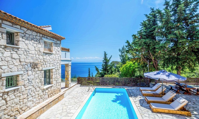 Xirokastello Villa | Eleni Zante - Deux Chambres Villa, Couchages 5