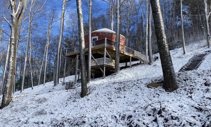 Piper Gap Cabine | Elevated eclectic yurt with wrap-around porch, hot tub, and mountain view!