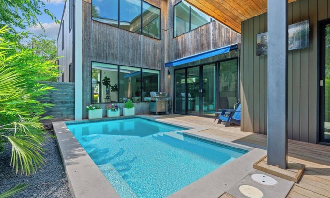 South River City Maison | Elevated Luxury + Two Pools - Chelsea Oak Combo!