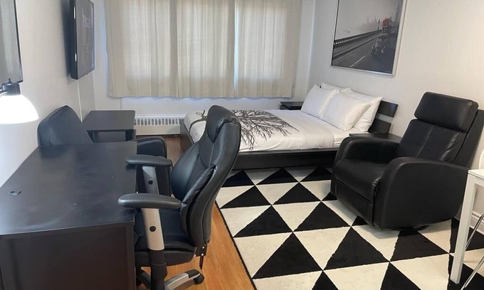 Sainte-Anne-de-Bellevue Appartement | Eliana Beautiful Studio