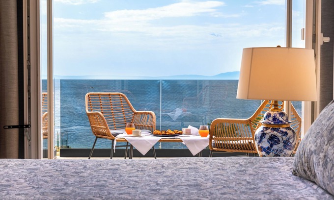 Rijeka Appartement | Elisabeth Seaview Apartment- Elegant Stay near Opatija