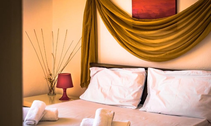 Paralia Dionysiou Appartement | Eliza Houses
