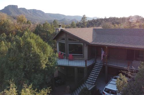 Payson Maison | Elkwood Lodge Cabin with Hot Tub in Star Valley!