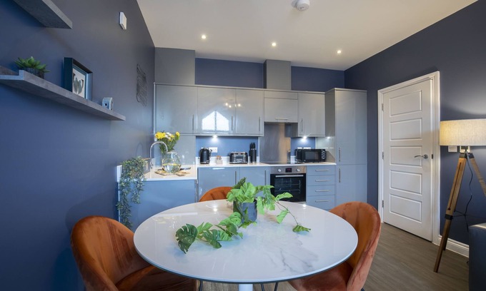 Gloucester Appartement | Elliot Oliver - Loft Style 2 Bedroom Apartment With Parking In The Docks
