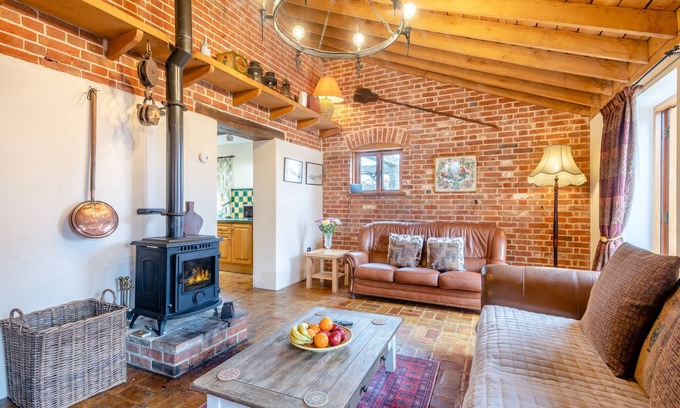 Wangford Maison | Elms Barn - Six Chambres Maison, Couchages 12