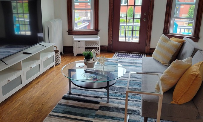 North Buffalo Maison | Elmwood Village Elegance: 2 bedroom + dedicated office