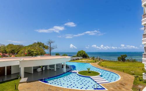 Mombasa Appartement | Elna's Baobab Waves - 3BR Beachfront Nyali