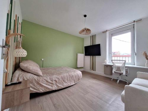 Homecourt Appartement | Elodie - Cosy 5 pers' - Gare - Wifi - 3 lits