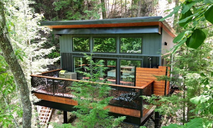 Double Springs Cabine | Elora's Cabin at Sylvan Haus