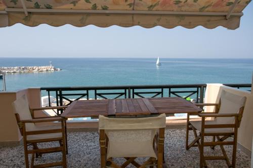 Potos Appartement | ELVETIA VILLA