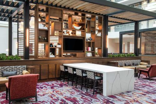 Contra Costa Centre Hôtel | Embassy Suites by Hilton Walnut Creek
