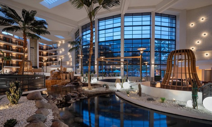 Camelback East Hôtel | Embassy Suites by Hilton Phoenix Biltmore
