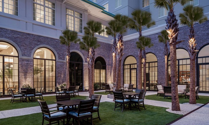 Old Village Historical District Hôtel | Embassy Suites by Hilton Charleston Harbor Mt. Pleasant